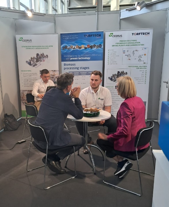 Stoisko Cedrus na targach Ligna Hannover 2025