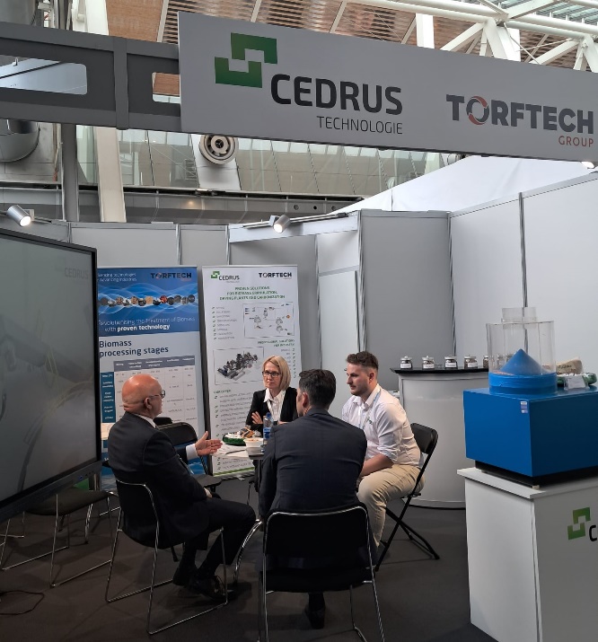 Stoisko Cedrus na targach Ligna Hannover 2025